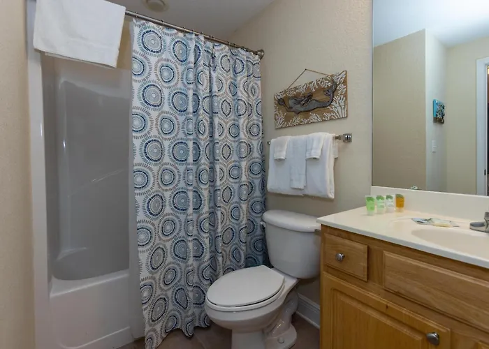 Crystal Shores West 803 *